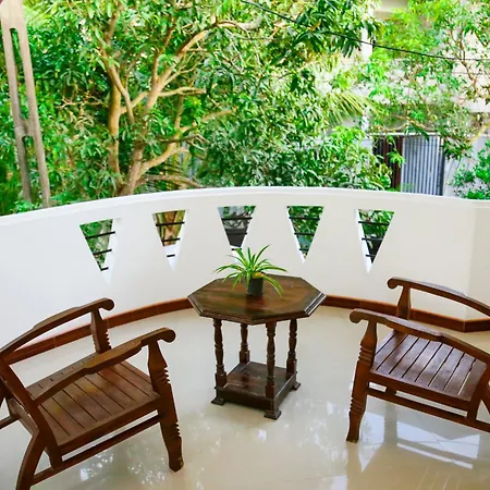 Eden Villa Hikkaduwa Exterior photo